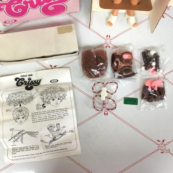 Vintage 1977 "Magic Hair Crissy" Doll - Complete in Box with Hair Pieces - Picture 5 of 14